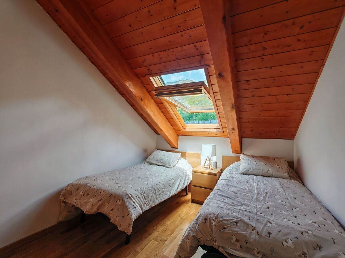 Appartement mansardé à Taüll, cheminée et parking privé - Photo 33