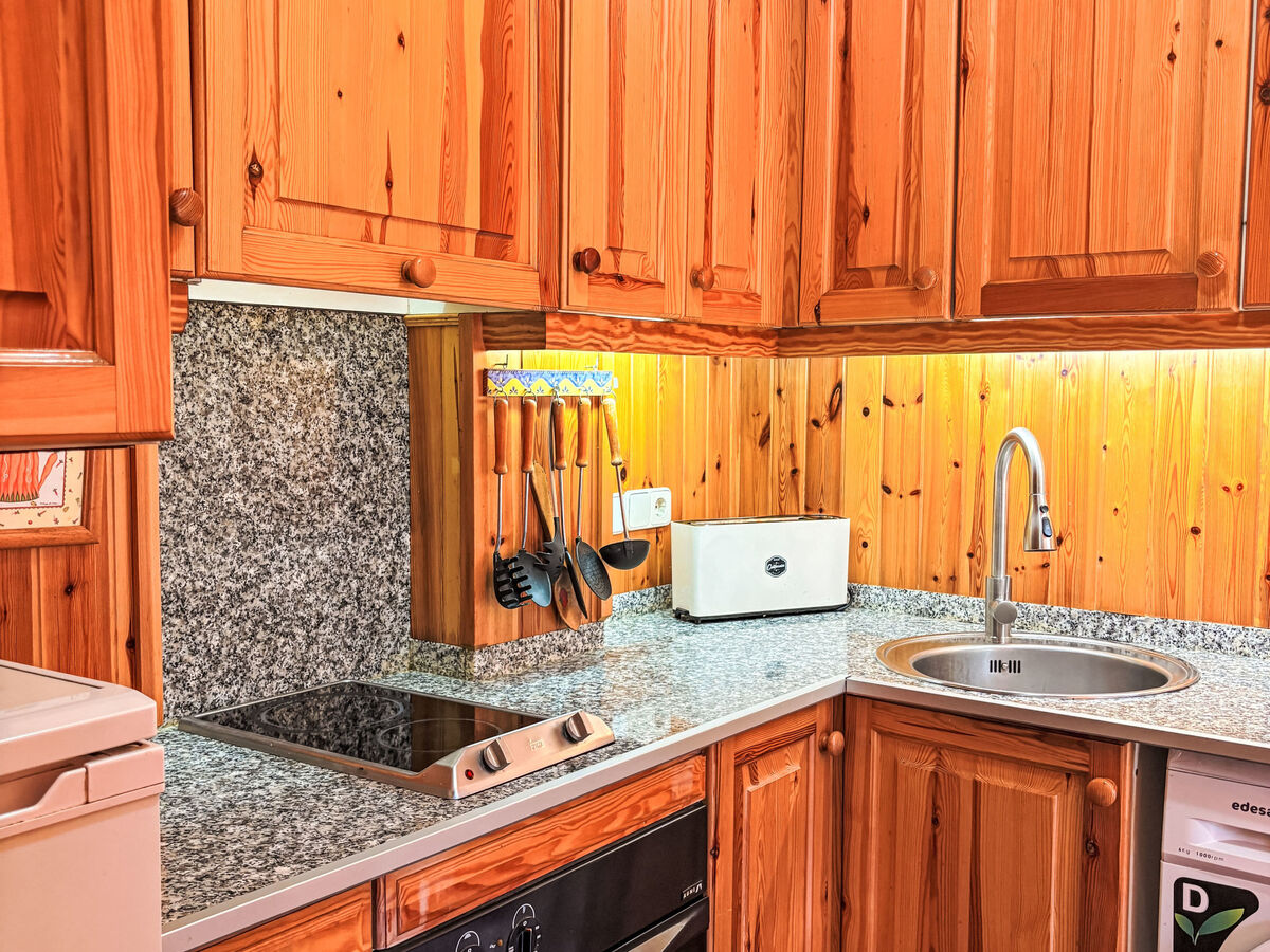Appartement sud avec cheminée à Taüll, vue station de ski - Photo 2