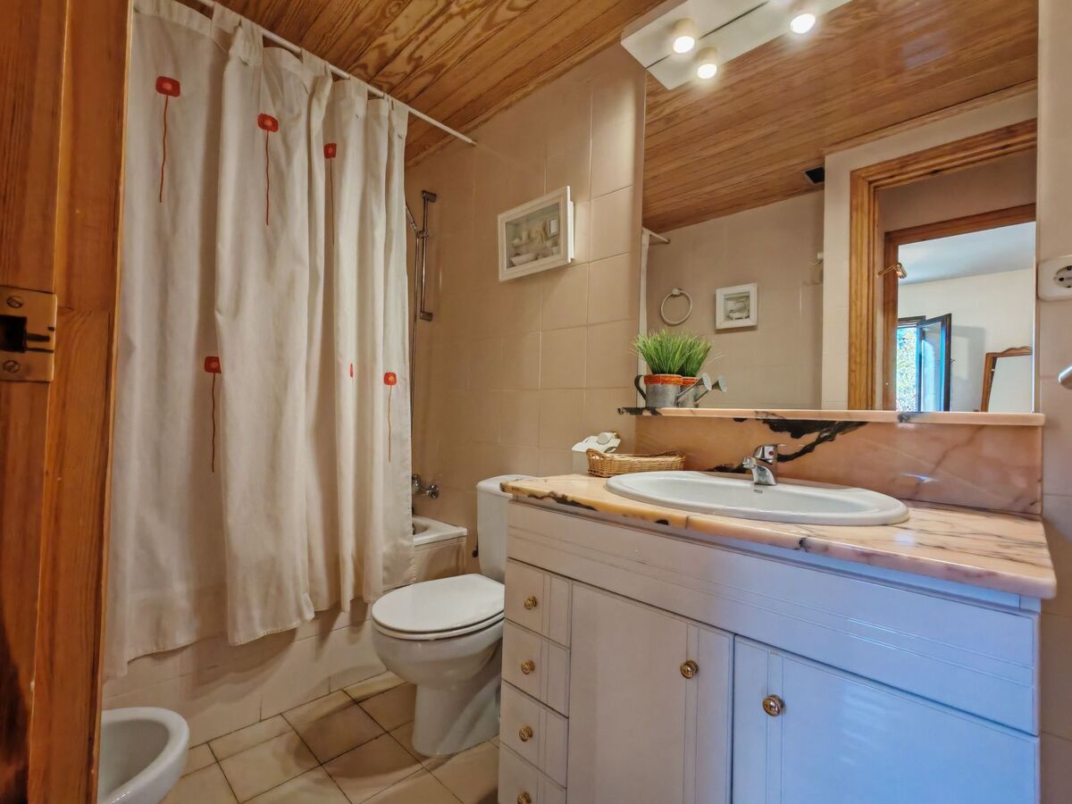 Appartement sud, balcon et cheminée à Taüll, Pyrénées - Photo 6