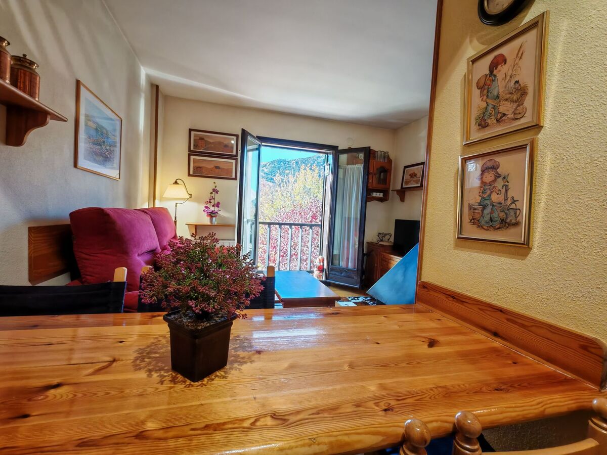 Appartement sud, balcon et cheminée à Taüll, Pyrénées - Photo 9