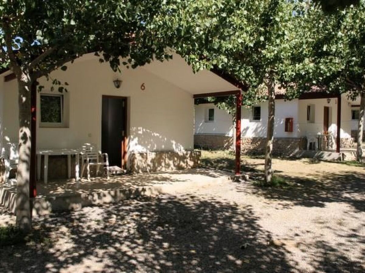 Bungalow Isabena dans un camping familial des Pyrénées - Photo 5