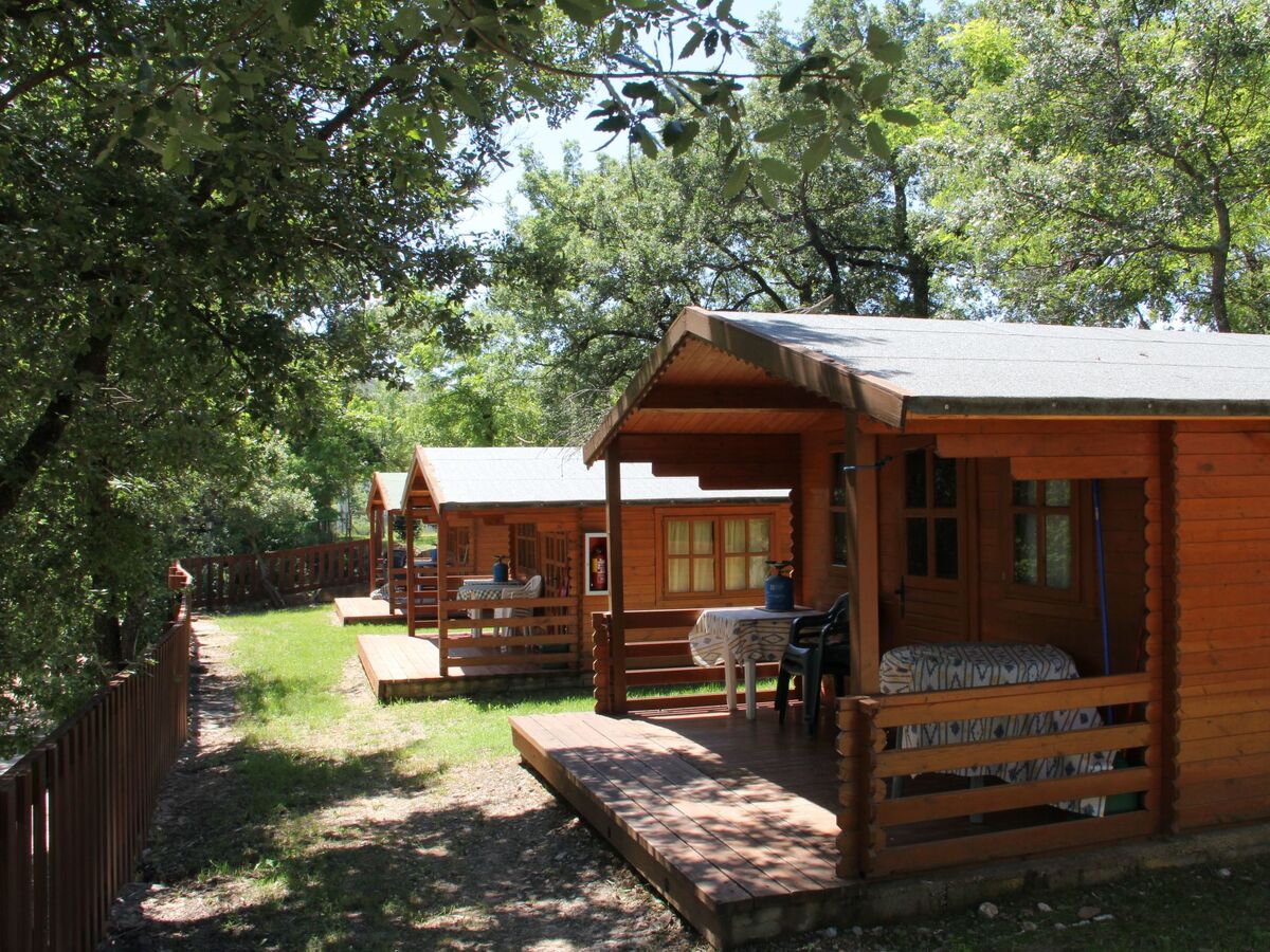 Bungalow Isabena dans un camping familial des Pyrénées - Photo 9