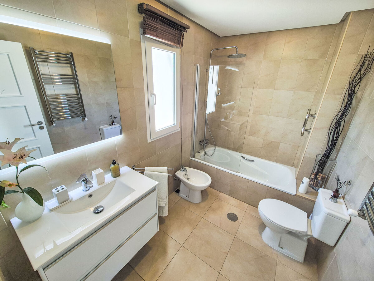 Casa La Torre – Maison golf avec Wallbox à Roldán - Photo 17