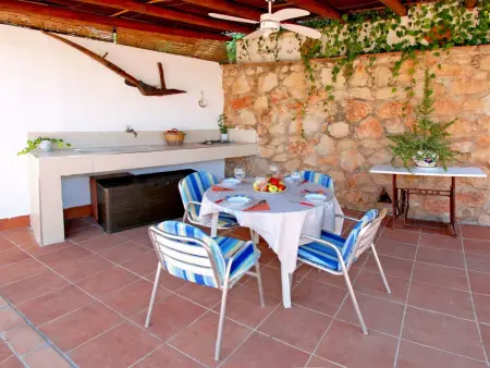 Schönes Landhaus mit Pool, Klimaanlage, Privatsphäre. - Photo 8