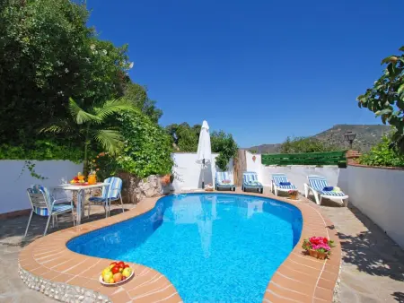 Schönes Landhaus mit Pool, Klimaanlage, Privatsphäre. - Photo 16