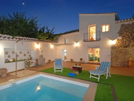 in Comares mit Offenem Kamin, Maison 6 personnes à Comares - Photo 2