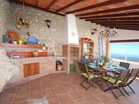 in Comares mit Offenem Kamin, Maison 6 personnes à Comares - Photo 4