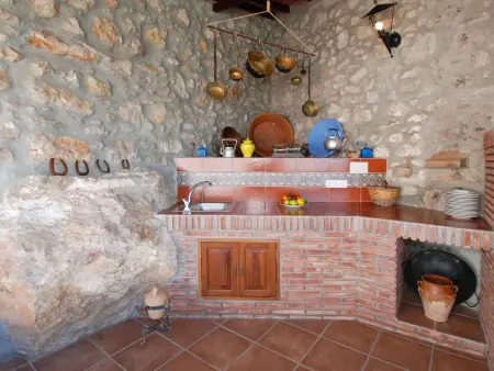 in Comares mit Offenem Kamin, Maison 6 personnes à Comares - Photo 10