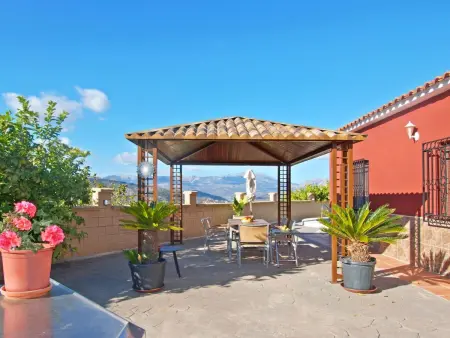 Finca auf einem eingezäunten Grundstück, Maison 6 personnes à Comares - Photo 10