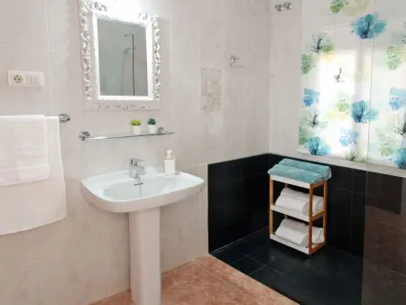 Finca auf einem eingezäunten Grundstück, Maison 6 personnes à Comares - Photo 26