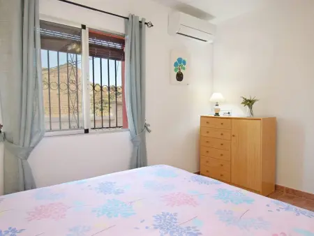Finca auf einem eingezäunten Grundstück, Maison 6 personnes à Comares - Photo 29