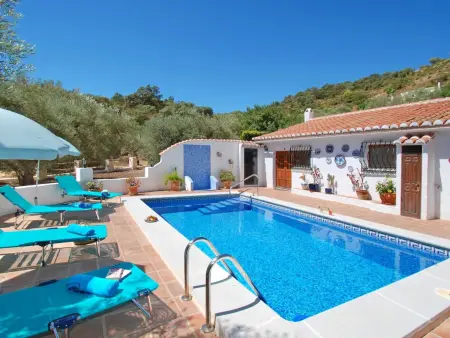Location maison à Comares, Casa The Lofties mit Pool in Andalusien
