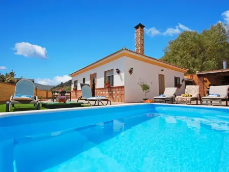 Location maison à Comares, Ganzes Haus in Comares mit abschließbarem Parkplatz