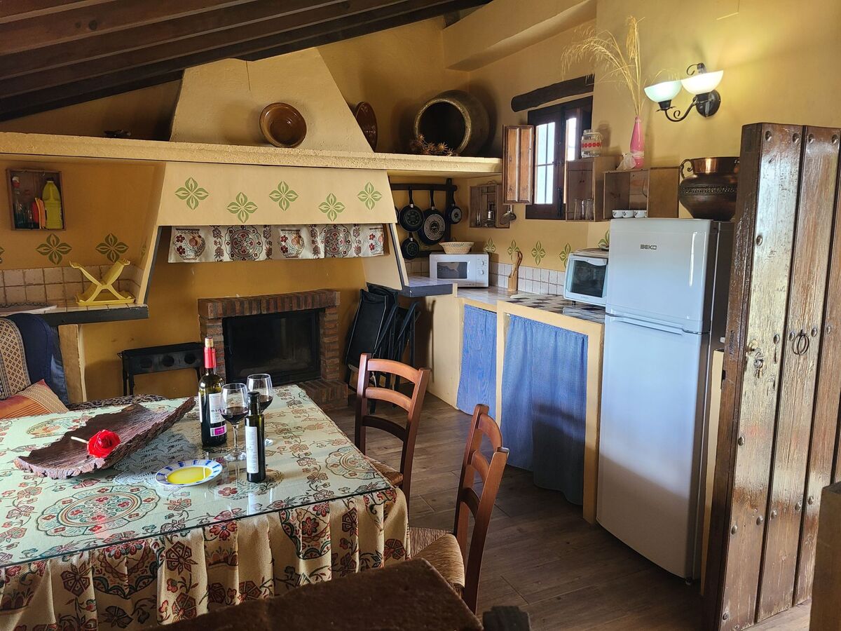Cocineta à Fuentes de Cesna, gîte avec jardin et jacuzzi - Photo 19