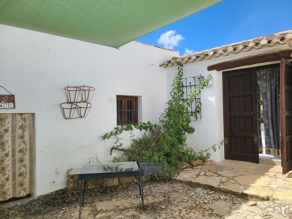 Cocineta à Fuentes de Cesna, gîte avec jardin et jacuzzi - Photo 20
