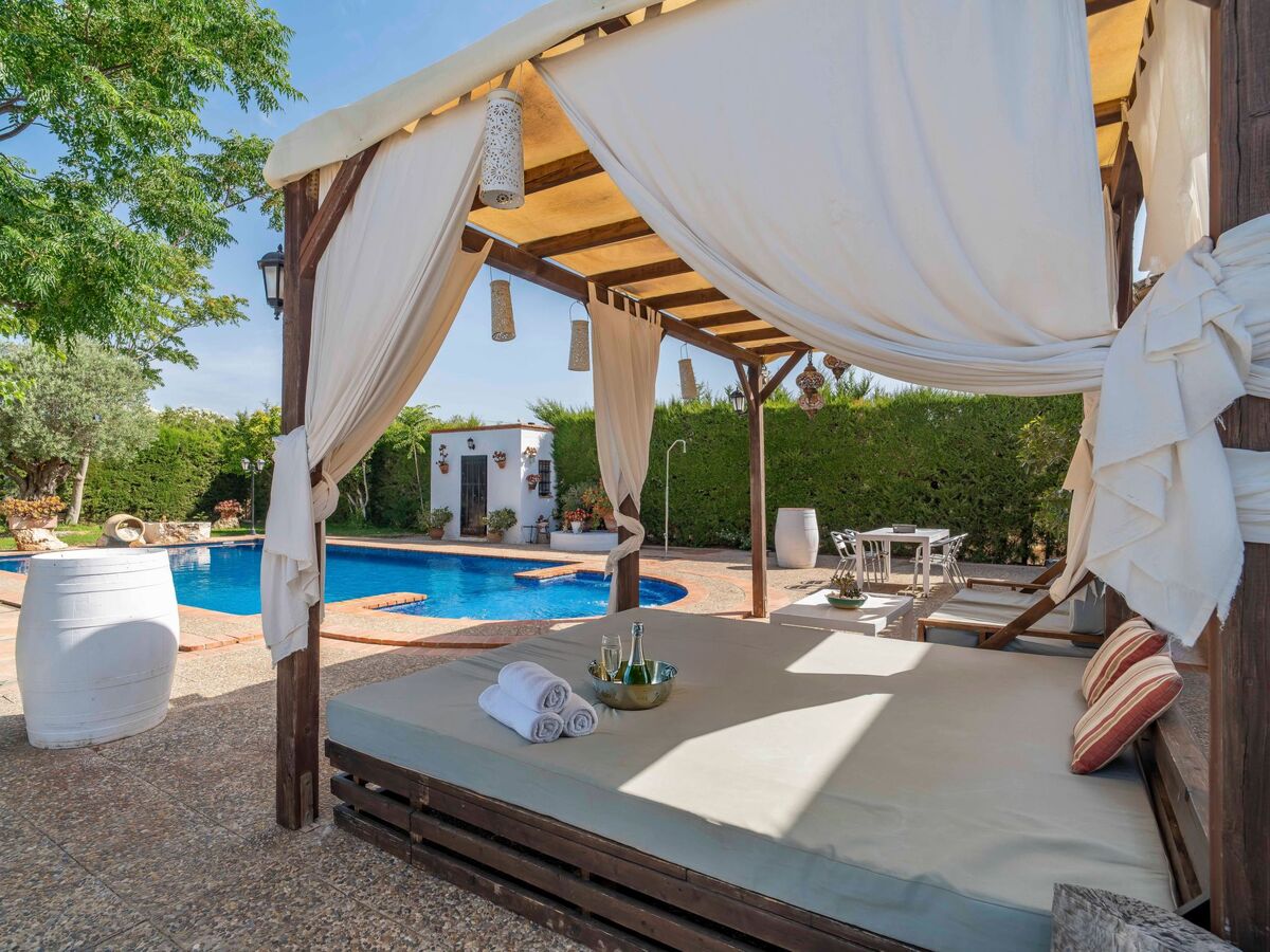 Maison de style mauresque à La Puebla de Cazalla, piscine 15 x 6 m - Photo 3