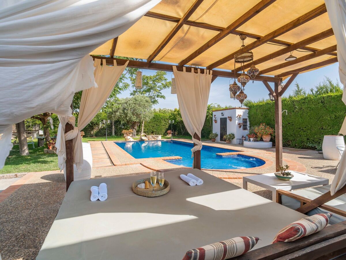 Maison de style mauresque à La Puebla de Cazalla, piscine 15 x 6 m - Photo 6