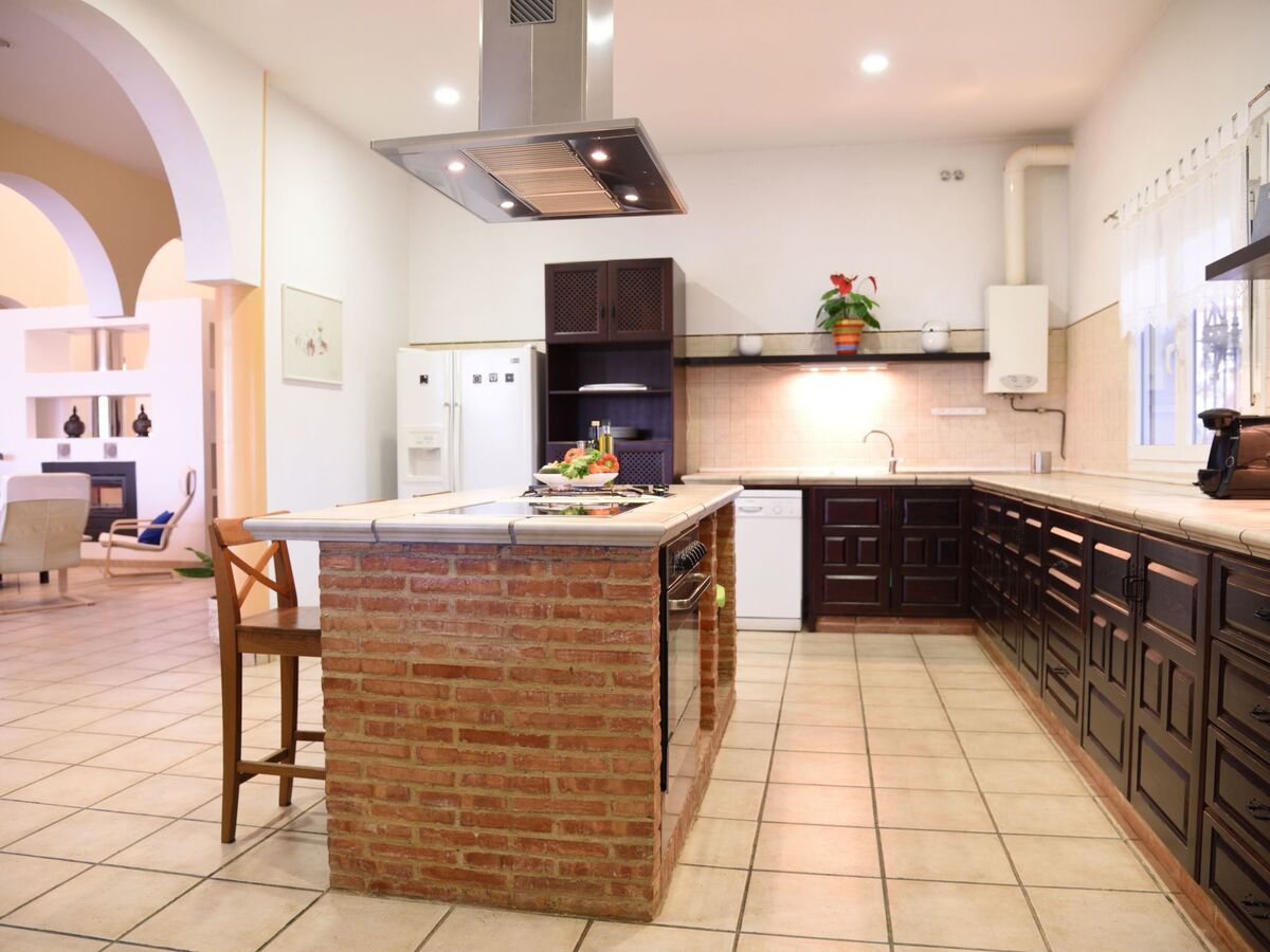 Finca Chalet Bellavista – 550 m² avec piscine à Lora del Río - Photo 5