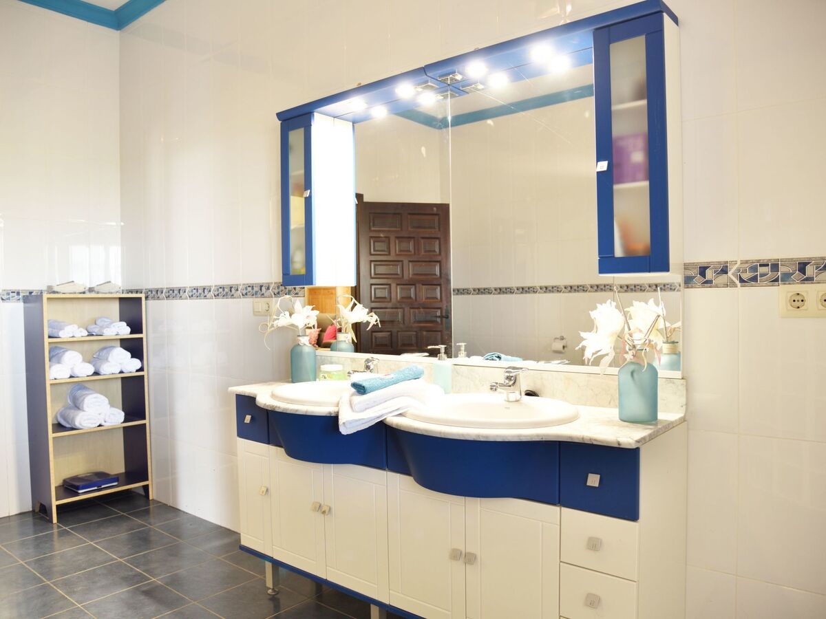 Finca Chalet Bellavista – 550 m² avec piscine à Lora del Río - Photo 10