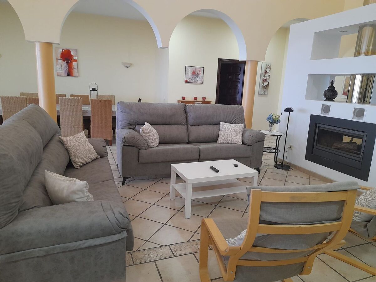Finca Chalet Bellavista – 550 m² avec piscine à Lora del Río - Photo 35