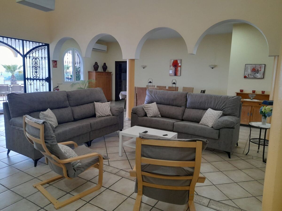 Finca Chalet Bellavista – 550 m² avec piscine à Lora del Río - Photo 36