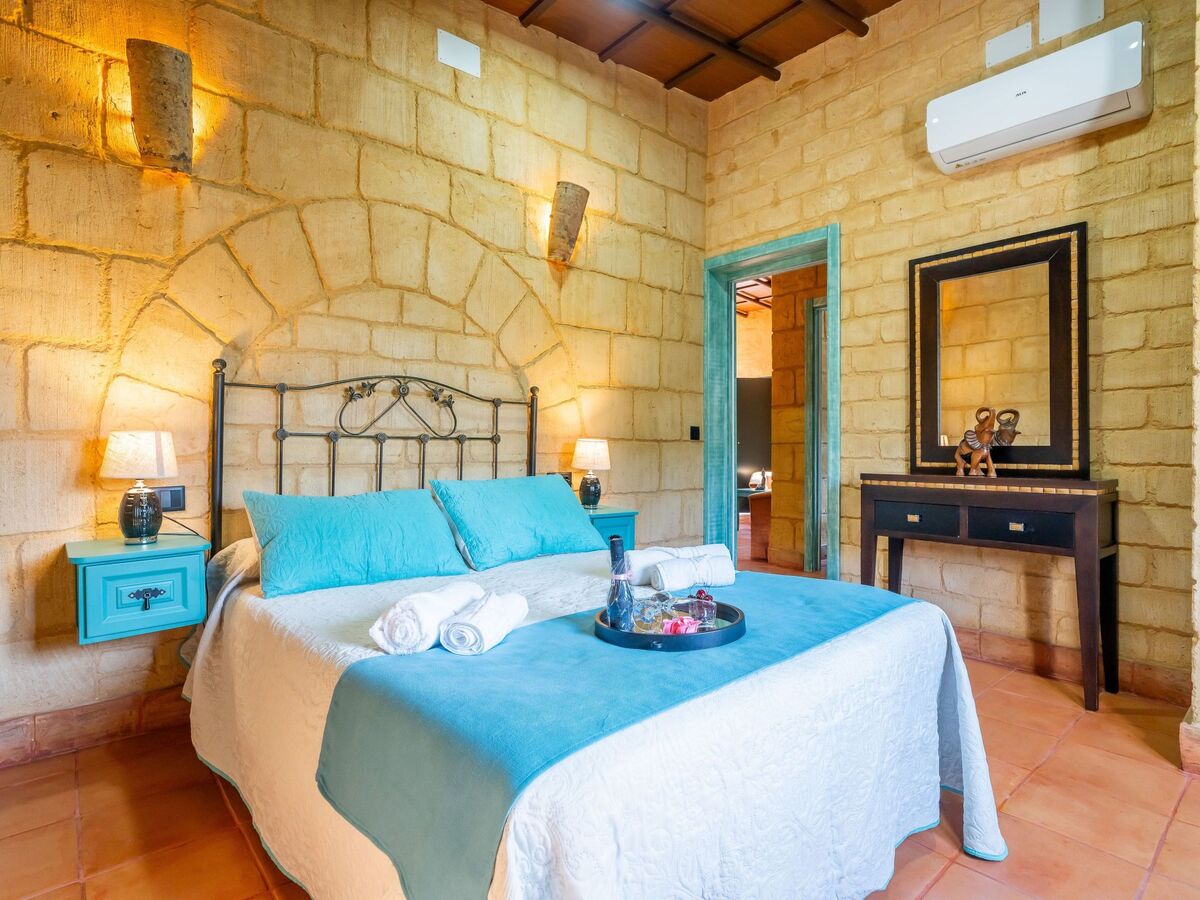 Maison Casa Rural Carmo à Carmona, piscine 9x4 m - Photo 17