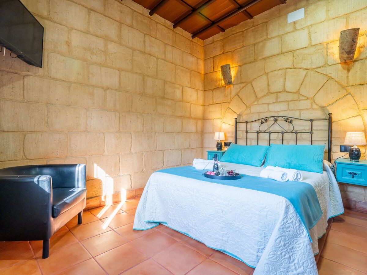 Maison Casa Rural Carmo à Carmona, piscine 9x4 m - Photo 18