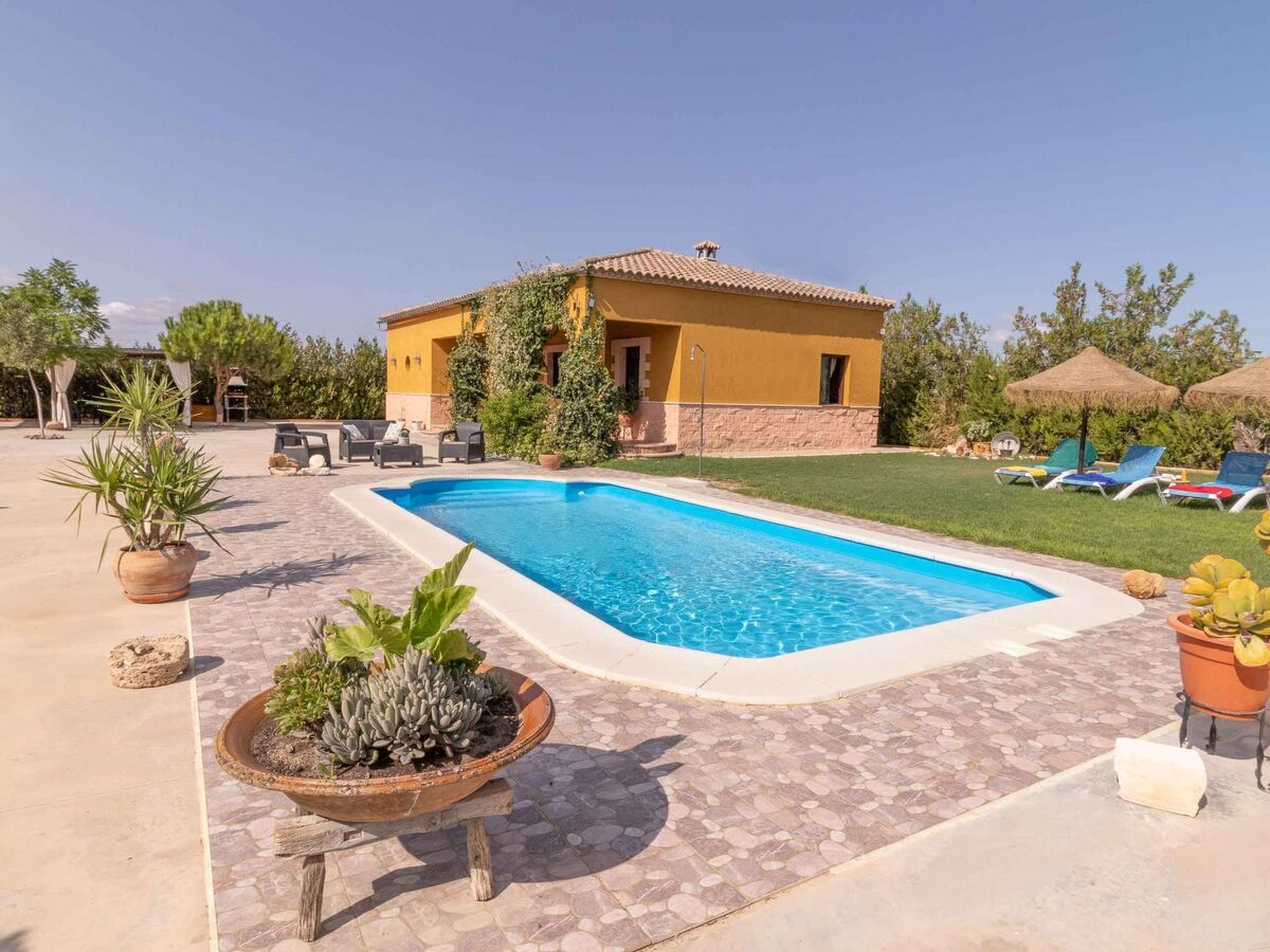 Villa Lucrecia Landhaus – Maison avec piscine privée 9x4 m, campagne sévillane - Photo 1