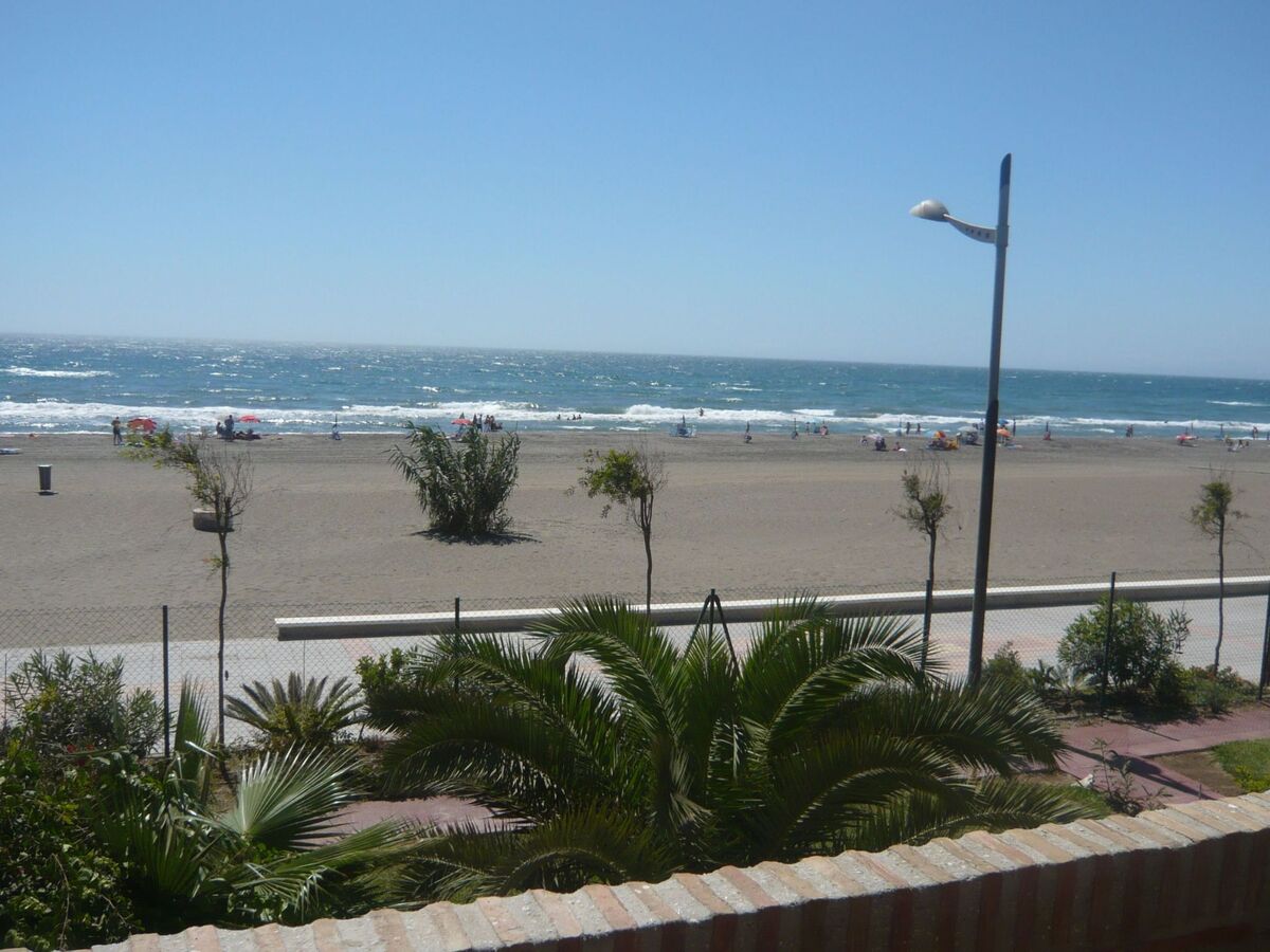 Appartement en bord de mer à Torrox Costa, piscine couverte chauffée - Photo 2