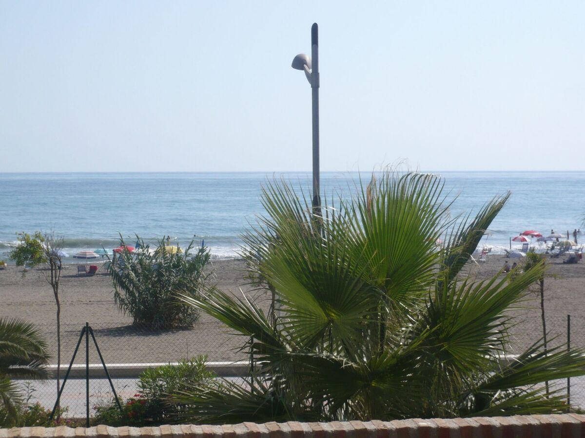 Appartement de plage à Torrox Costa, à 10 m de la mer - Photo 2