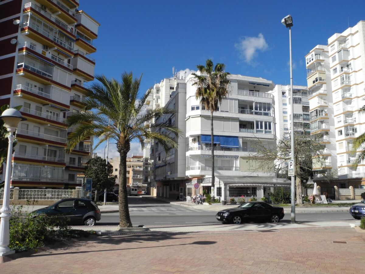Appartement face mer à Torre del Mar avec terrasse - Photo 2