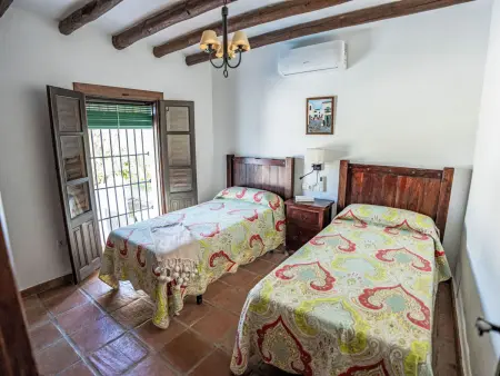 Maison avec piscine privée, vue lac et sierra à Los Romanes : photo 19