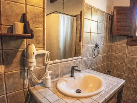 Maison avec piscine privée, vue lac et sierra à Los Romanes : photo 20