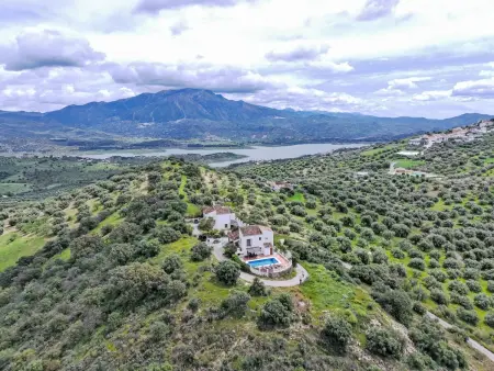 Maison avec piscine privée, vue lac et sierra à Los Romanes : photo 24