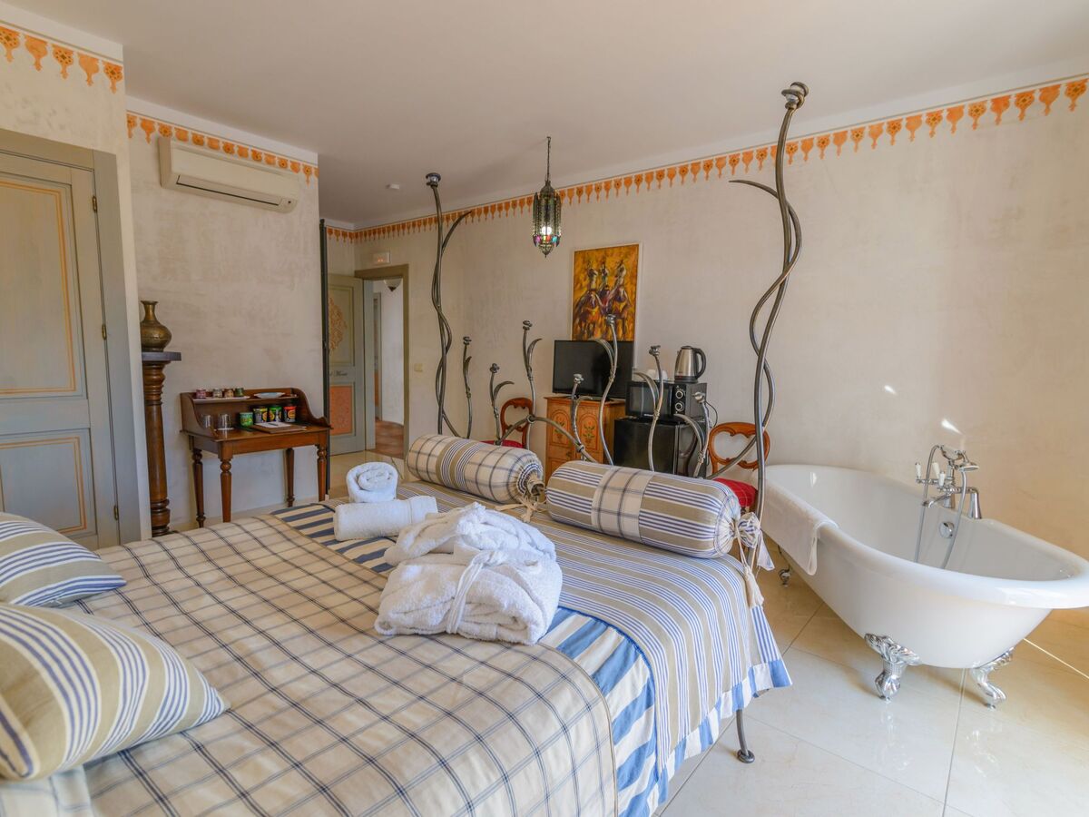 Maison 20 pers. à Los Romanes – spa, sauna et jacuzzi extérieur - Photo 13