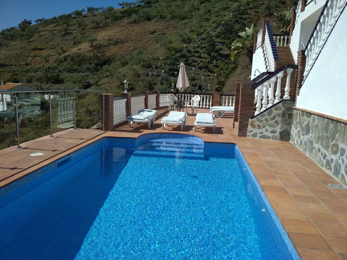 Villa Pedregal – Maison 3 chambres, piscine privée, vue montagne - Photo 4