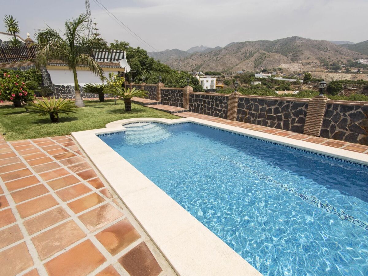 Angelyn, maison 3 chambres avec jacuzzi à Frigiliana - Photo 10