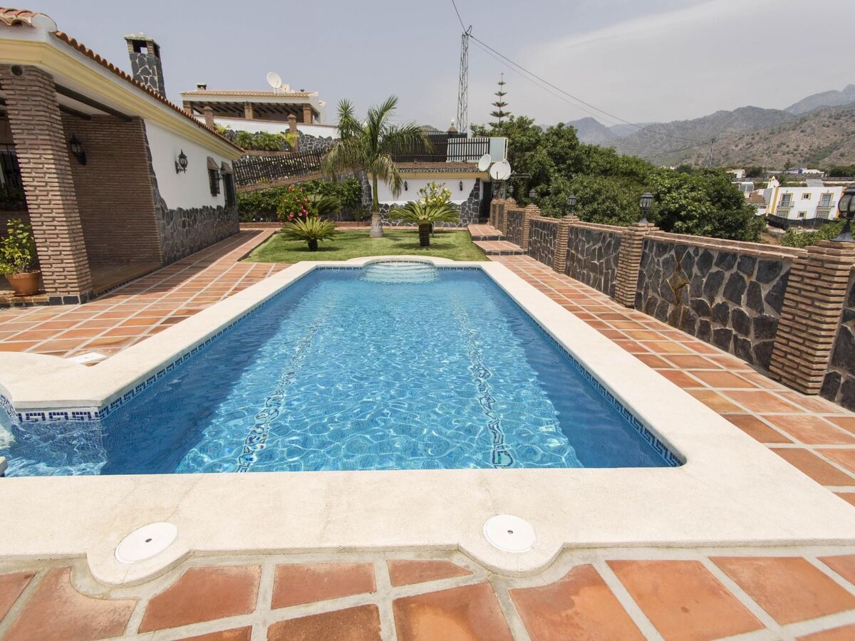 Angelyn, maison 3 chambres avec jacuzzi à Frigiliana - Photo 11