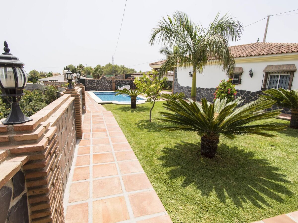 Angelyn, maison 3 chambres avec jacuzzi à Frigiliana - Photo 15