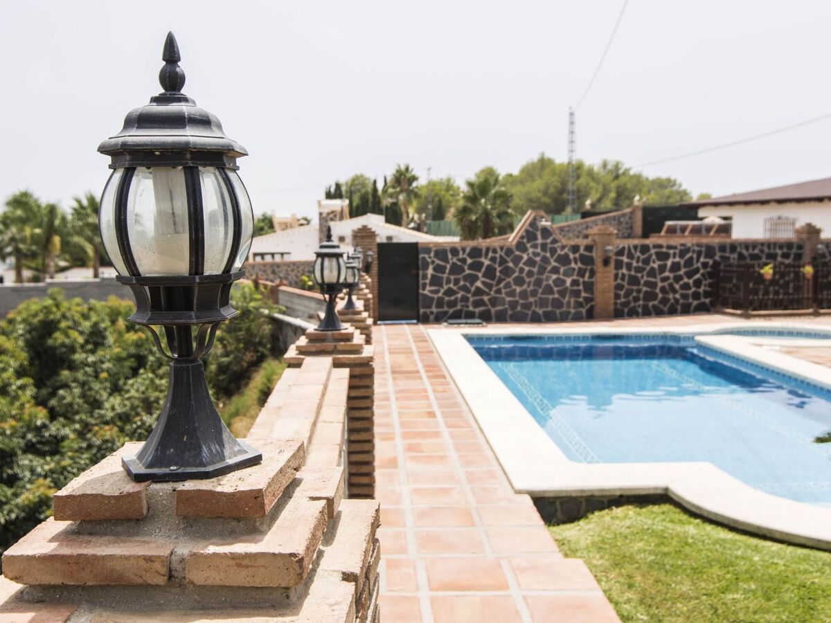 Angelyn, maison 3 chambres avec jacuzzi à Frigiliana - Photo 16