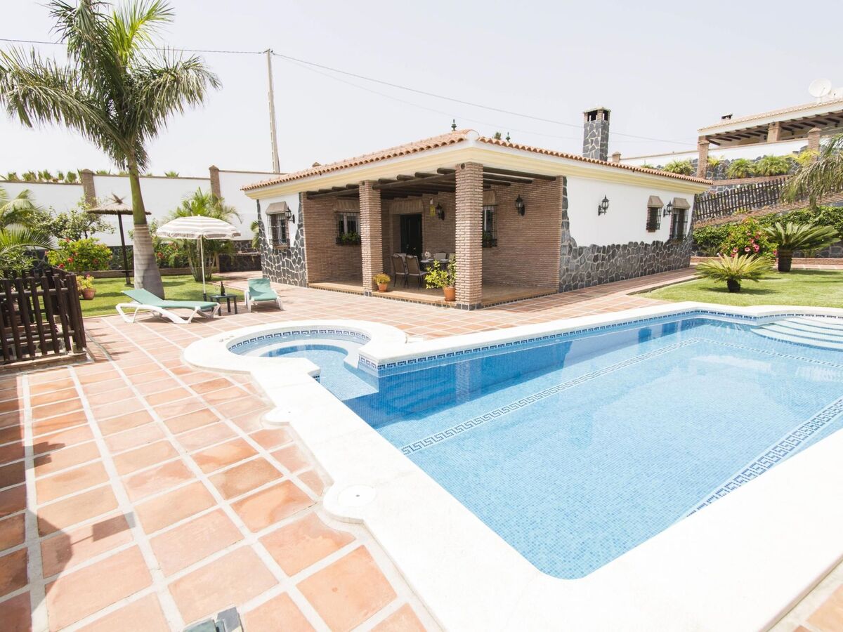 Angelyn, maison 3 chambres avec jacuzzi à Frigiliana - Photo 20