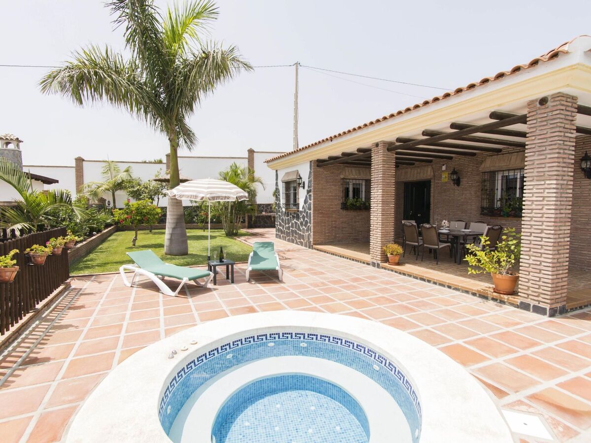 Angelyn, maison 3 chambres avec jacuzzi à Frigiliana - Photo 21
