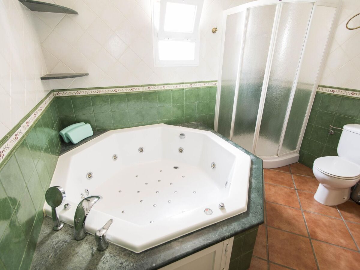 Angelyn, maison 3 chambres avec jacuzzi à Frigiliana - Photo 41