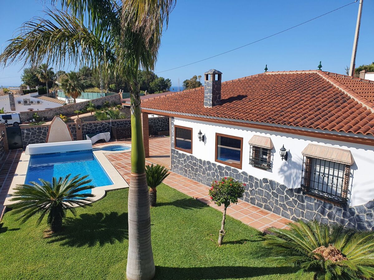 Angelyn, maison 3 chambres avec jacuzzi à Frigiliana - Photo 46
