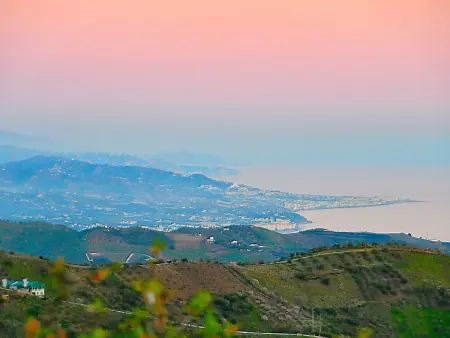 Villa Axarquia à Moclinejo, vue mer et piscine chauffée - Photo 3