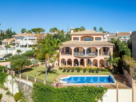 Luxuriöse Villa mit beheiztem Pool und Whirlpool - Photo 3