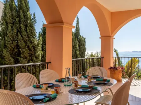Luxuriöse Villa mit beheiztem Pool und Whirlpool - Photo 18