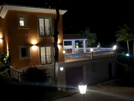 Ferienvilla mit Jacuzzi, Maison 8 personnes à Mijas Costa - Photo 9