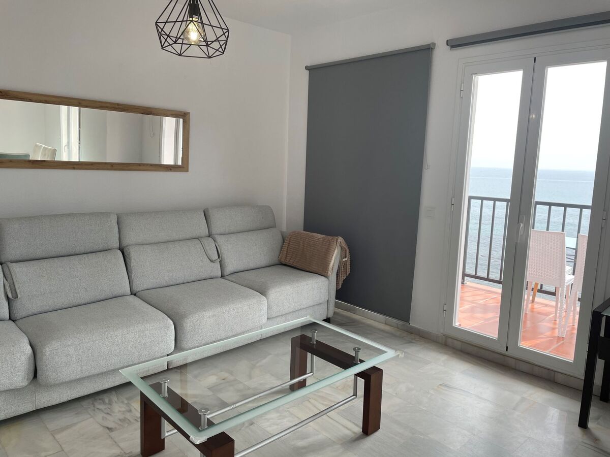 Appartement face mer à Mijas Costa, terrasse meublée - Photo 9