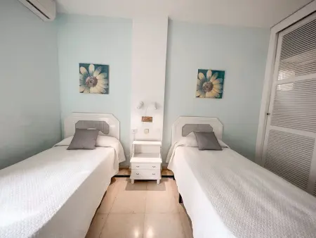 Schöne Villa, großer Pool und Garten, Location Maison 10 personnes à Marbella - Photo 32